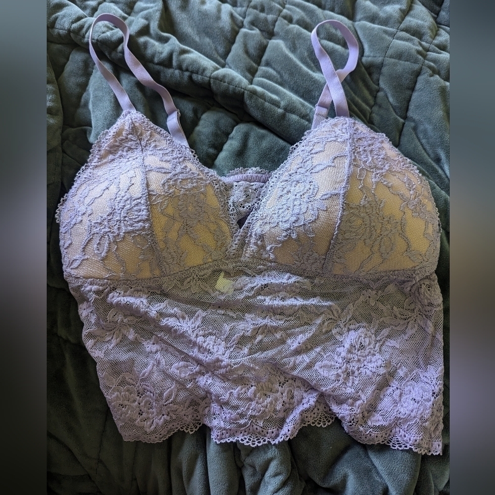 Gia Contour Purple Lace Wireless top size Large L